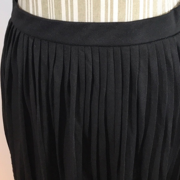 Heartloom lace skirt - Picture 3 of 6